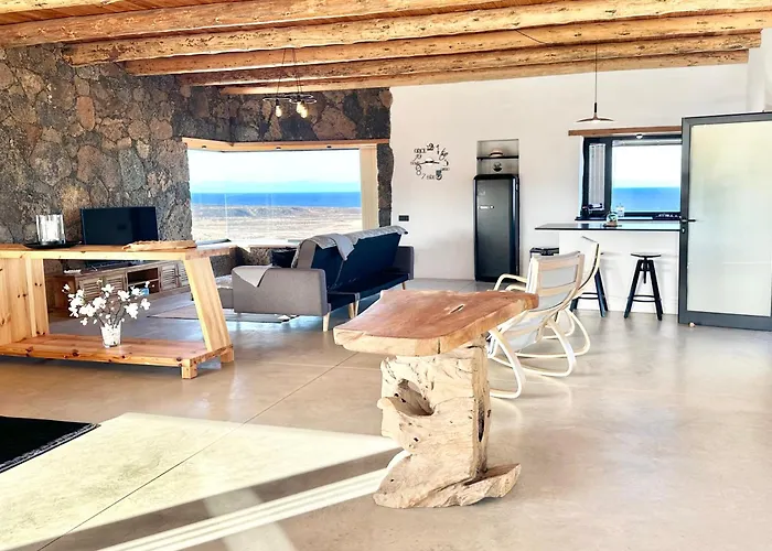 Casita Tahona Con Vistas De Infarto Al Mar Y Volcanes Con Absoluta Privacidad